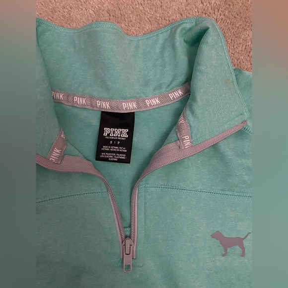 pink brand athletic top - Picture 2 of 5